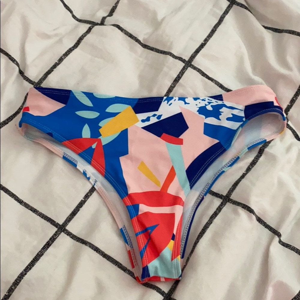 High waisted bikini bottoms